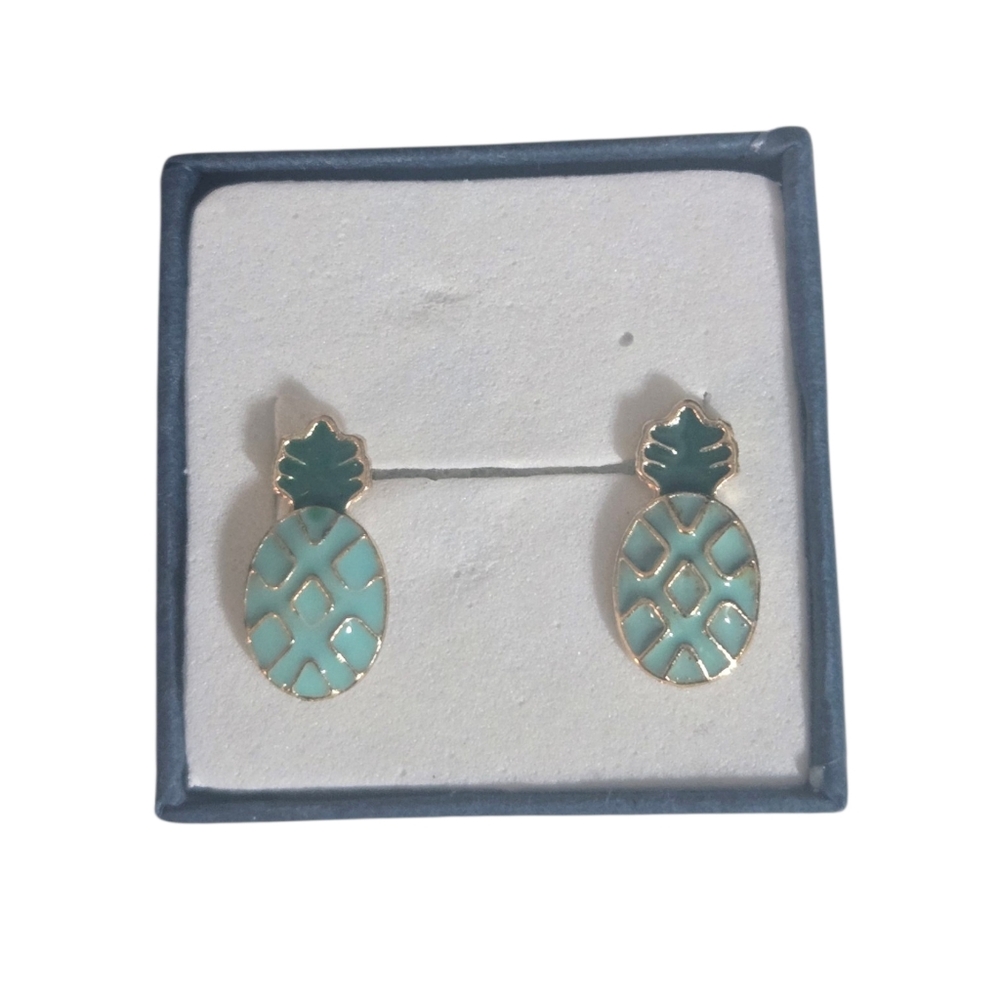 Baby Blue Pineapple Earrings‎ (NWOT)